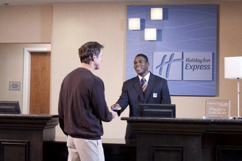 Holiday Inn Express Philadelphia Airport By Ihg Essington Exterior foto